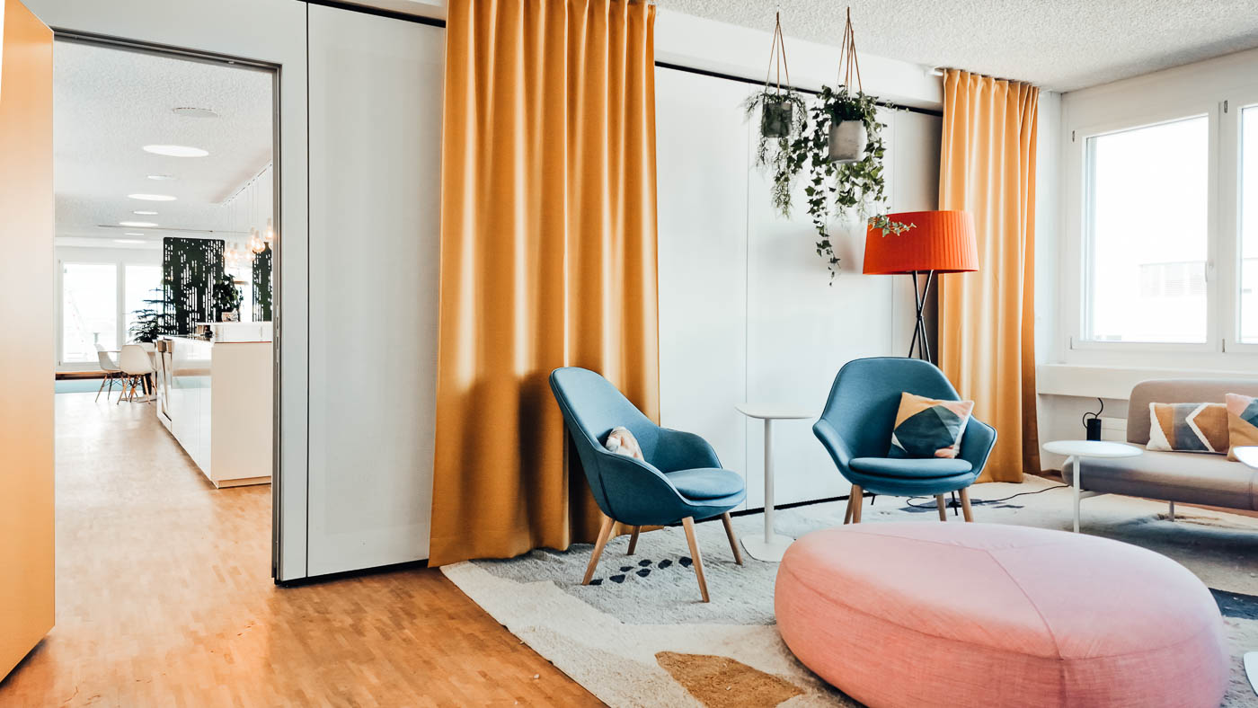 Die Active Lounge ist inspiriert durch das herbstliche Farbspiel in den Bergen. Eine Einladung zur Entspannung im Einklang mit der Natur.