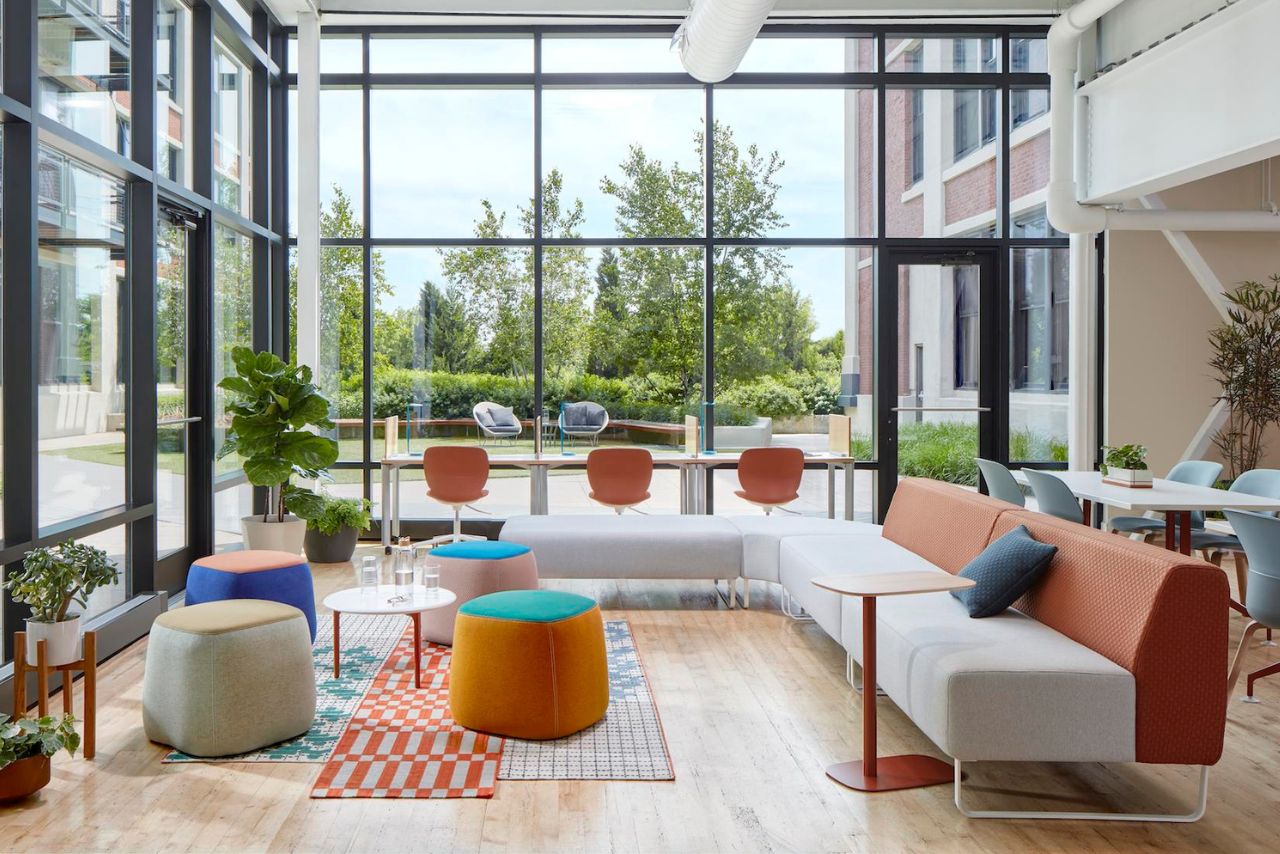 In der heutigen Gesch&auml;ftswelt steht ein Wort im Mittelpunkt, das den Unterschied zwischen Erfolg und Stillstand ausmachen kann: Innovation. Unternehmen, die innovativ sind, haben die Nase vorn, k&ouml;nnen sich schneller an ver&auml;nderte Bedingungen anpassen und sind wettbewerbsf&auml;higer. Doch wie schafft man Innovation?