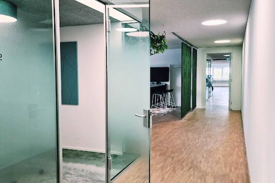 Verschiedene Sitzungszimmer mit innovativem Setting