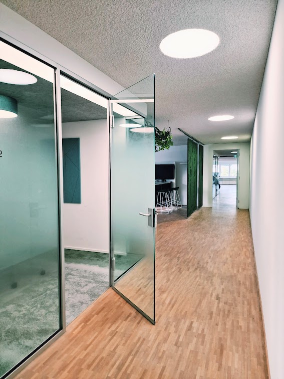 Verschiedene Sitzungszimmer mit innovativem Setting